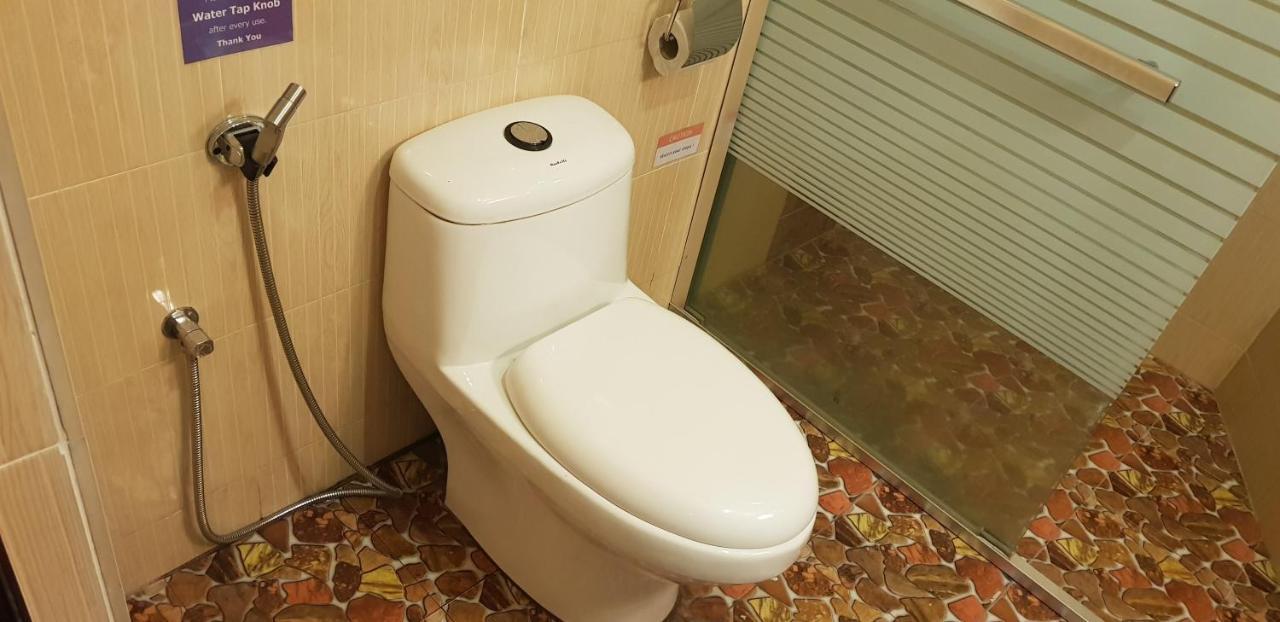 Capital O 89938 Herald Hotel Malacca Екстериор снимка